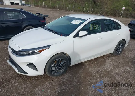 2024 Kia Forte Lxs из США, поврежденный, VIN 3KPF24AD6RE837739